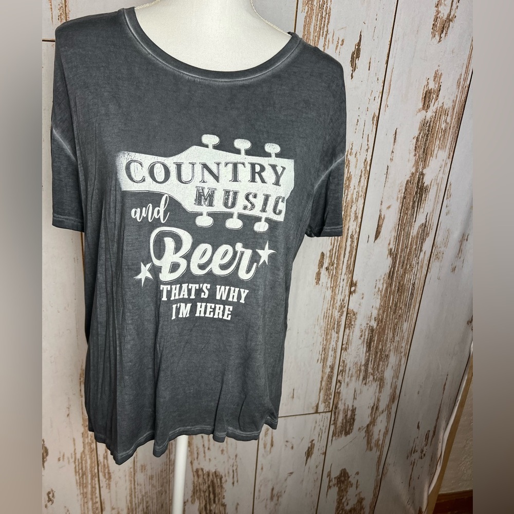 MAURICES t-shirt